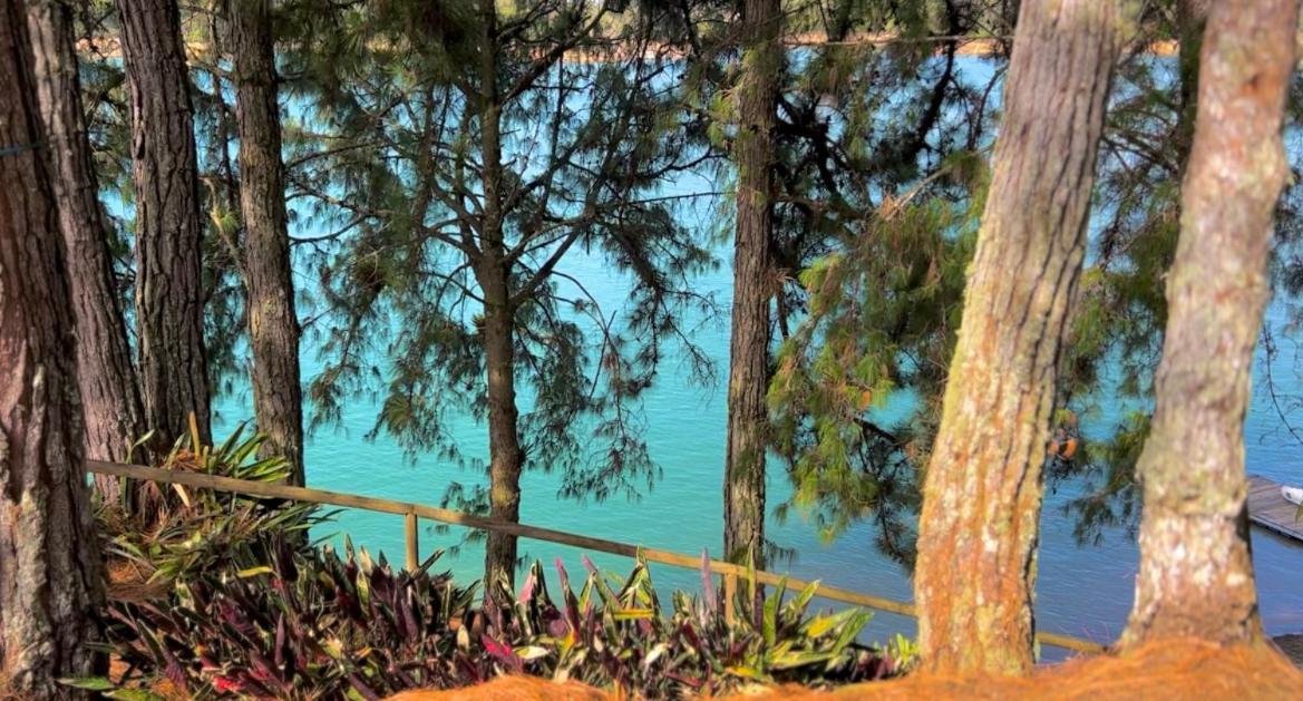 Guatapé El Trebolゲストハウス エクステリア 写真